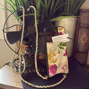 RARE Bandolier Lily Side Slot, Ceci Ivory Floral Leather, w/strap. 14 iPhone Pro